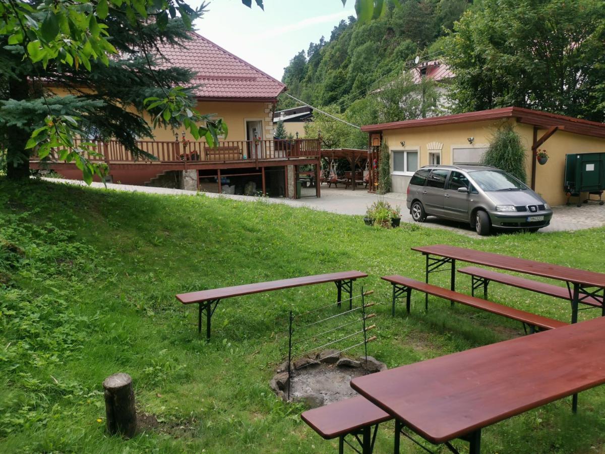 Privat Adriana Apartment Kremnica Exterior photo